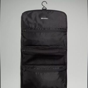 Toiletries Kit Lululemon